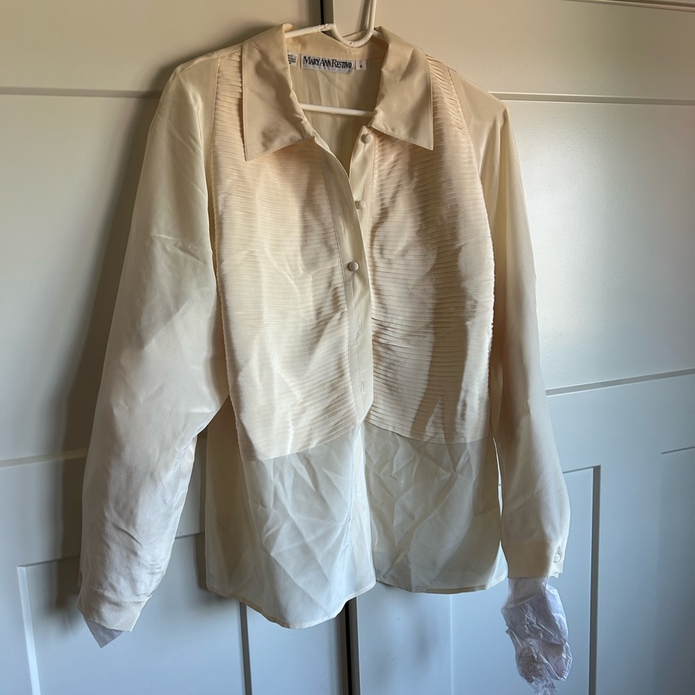 Mary Ann Restivo top